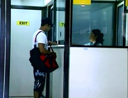 Chequeo de Emigración en el Aeropuerto Internacional José Martí