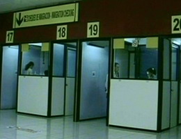 Chequeo de Emigración en el Aeropuerto Internacional José Martí