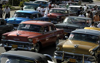 Automóviles antiguos en Cuba