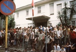 Refugiados cubanos en la Embajada del Perú